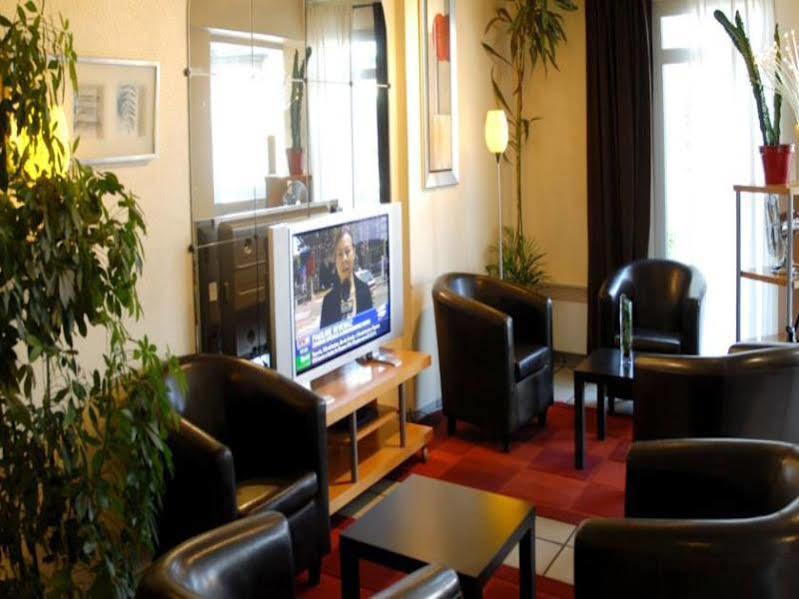 Ibis Budget Chilly-Mazarin Les Champarts Kültér fotó